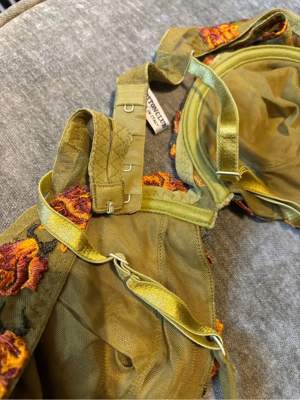 Olive Green Italian Floral Embroidered Fairycore Underwire Bra in 36C/D - Picture 8 of 11